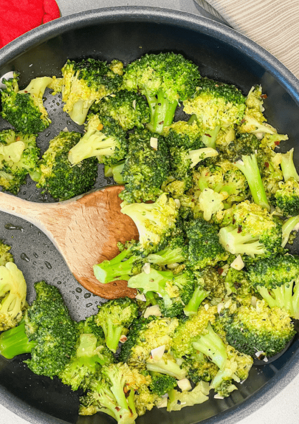 10-Minute Easy Broccoli Stir Fry